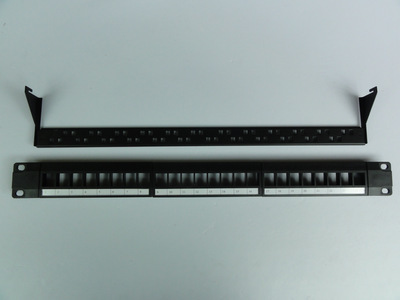 廠家直銷(xiāo)24口配線(xiàn)架空架 模塊化配線(xiàn)架帶理線(xiàn)環(huán)的優(yōu)選方案